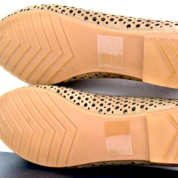 NWT ME TOO  "CARLEE14" BROWN  PERFORATED BALLET  FLATS SIZE 5.5 - Picture 3 of 5